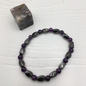 HANDCRAFTED Amethyst & Hematite Stretch Bracelet